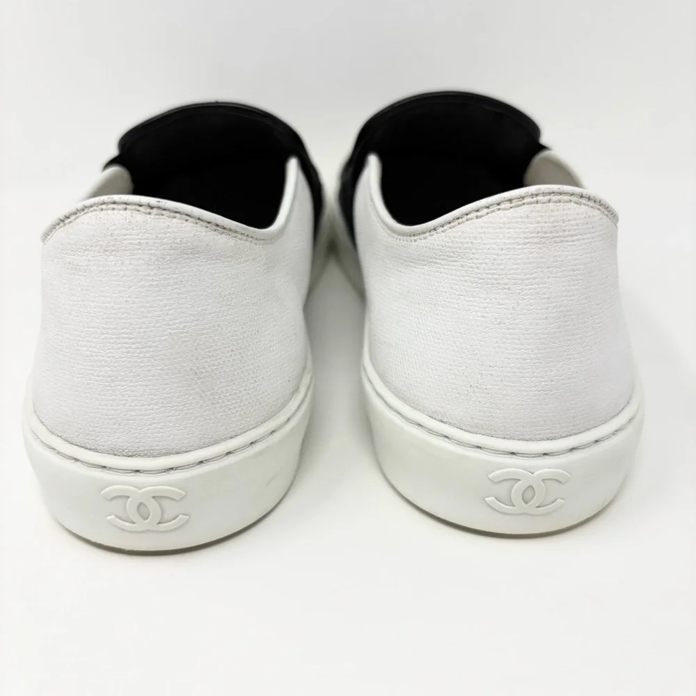 Chanel Black & White Leather Slip-On Sneakers 2016 Karl Lagerfeld Era Size 38.5 - Picture 11 of 16